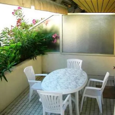 Well-located One Bed Right In The Heart Of Has Terrace And Close To The Palais 308 カンヌ