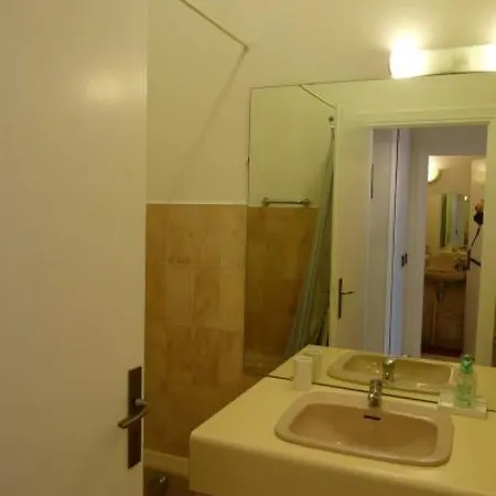Well-located One Bed Right In The Heart Of Has Terrace And Close To The Palais 308